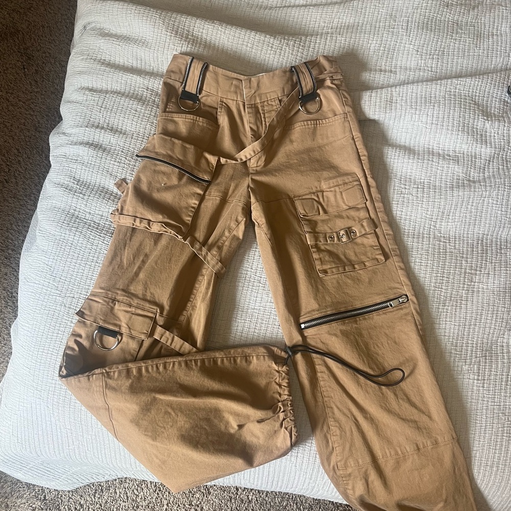 I.AM.GIA Harper Military Cargo High Waisted Tan
Pants Size XS - Picture 9 of 10
